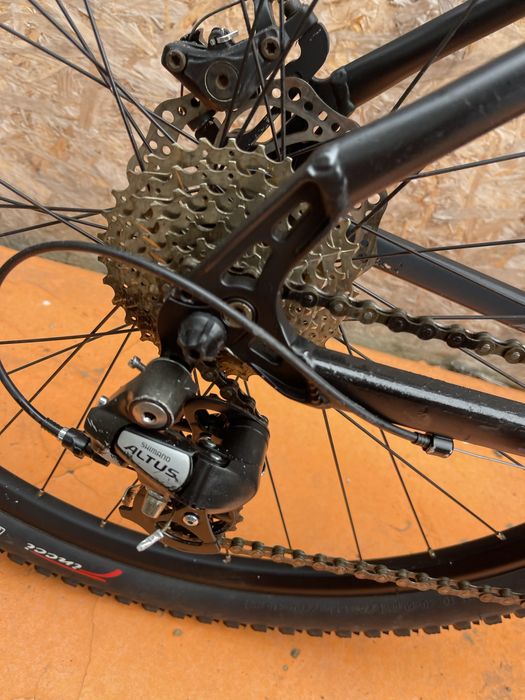 Bicicleta carrera frane pe disc roti 27.5” cadru aluminiu