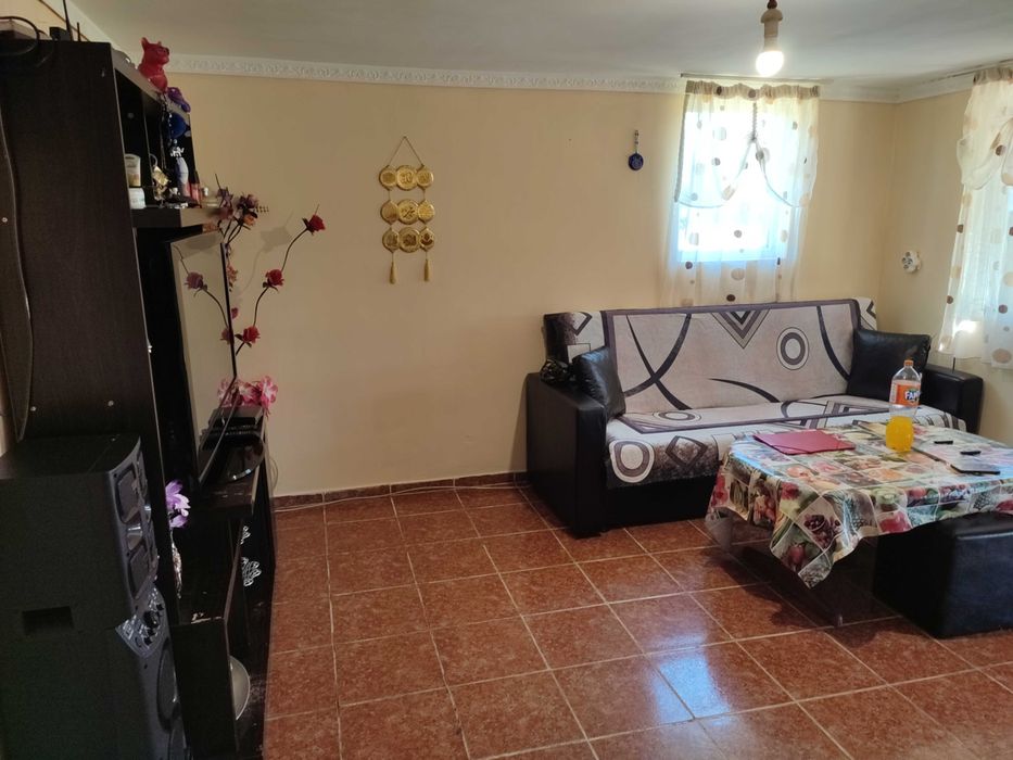 Продава се Къща в Търговище, Вилна зона - 110 кв.м за 510 €/кв.м - Снимка #2