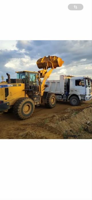 Услуги самосвалов и погрузчика