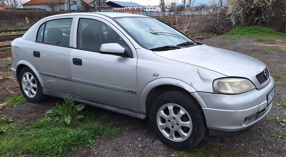 Опел Астра 1.6 бензин 2001г