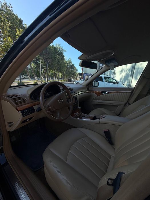 Mercedes Benz w211 e350