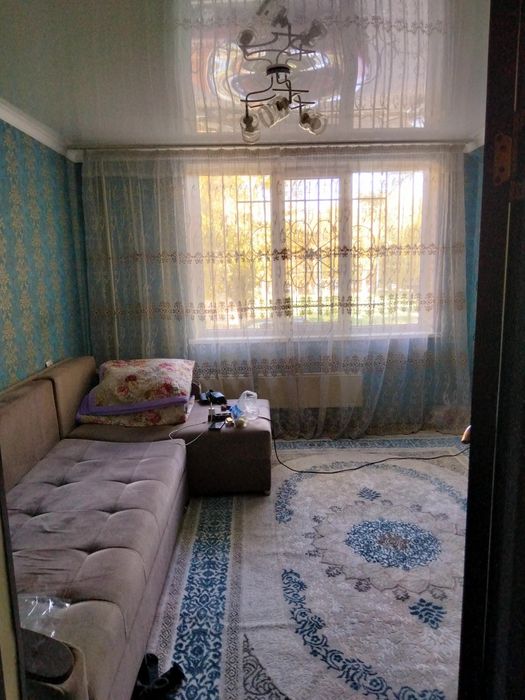 2-21 де үш бөлмелі пәтер сатылады