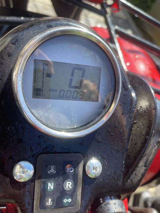 Vand urgent ca nou 300cc