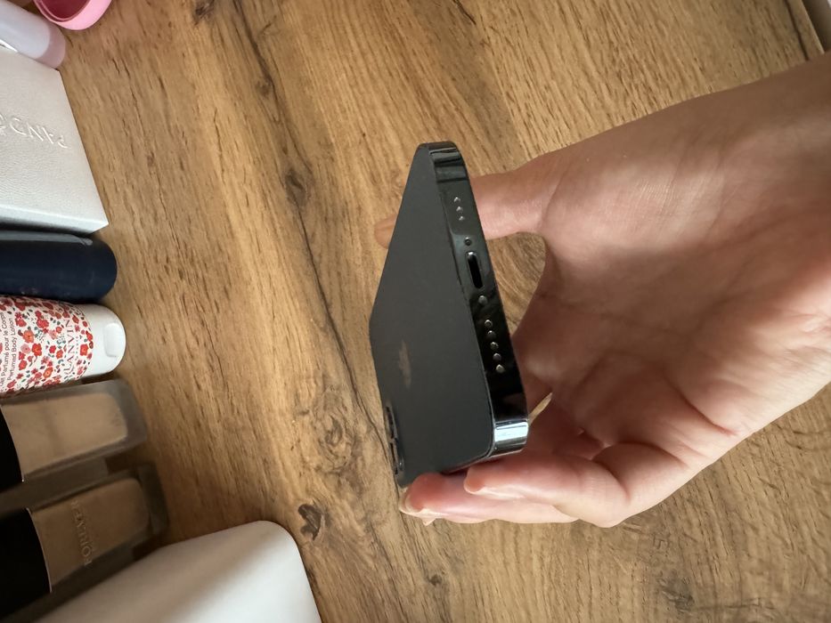 Продам iphone 12 pro 256gb