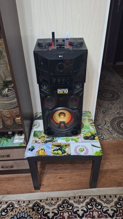 Музыкальный центр LG