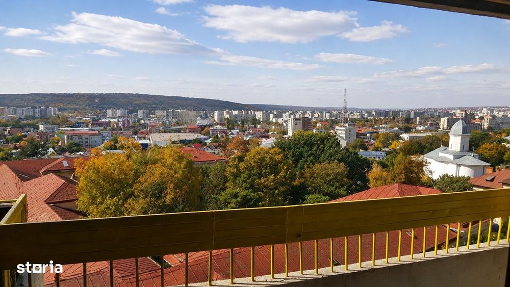 3 camere ultracentral Iași, mobilat, 2 băi, 2 balcoane, priveliste — fotografia 3