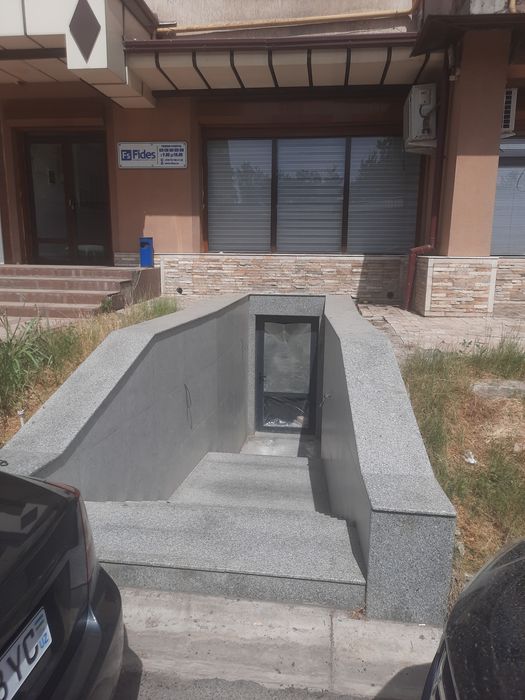 Сдаётся в аренду полуподвальное помещение, в целом или по частям