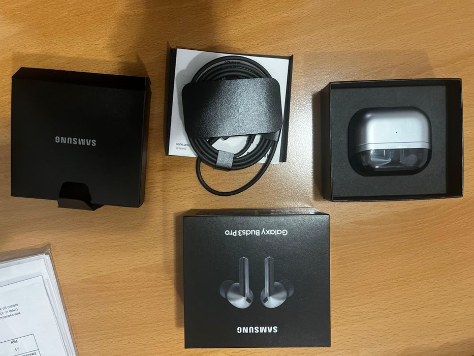 Наушники  Samsung