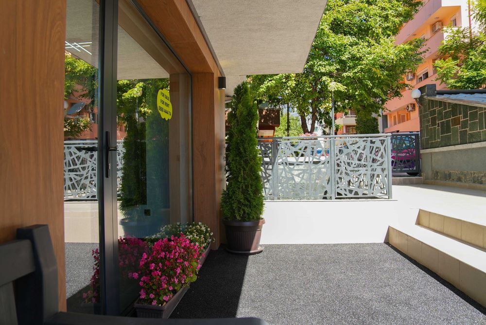 Продава се самостоятелен обект с топ локация, кв.Лозенец