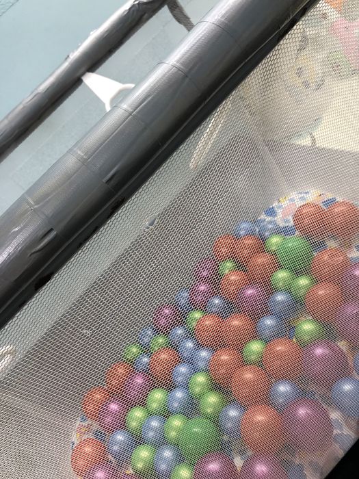 Продам манеж с шариками