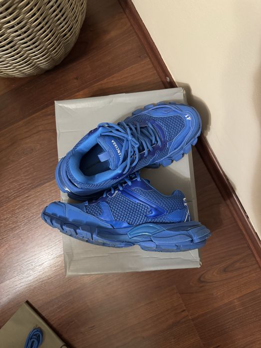 Balenciaga track 3