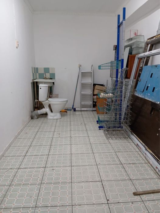 Продам квартиру+магазин