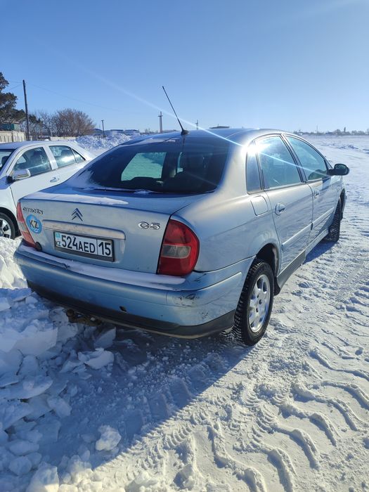 Седан с Бизнес салоном