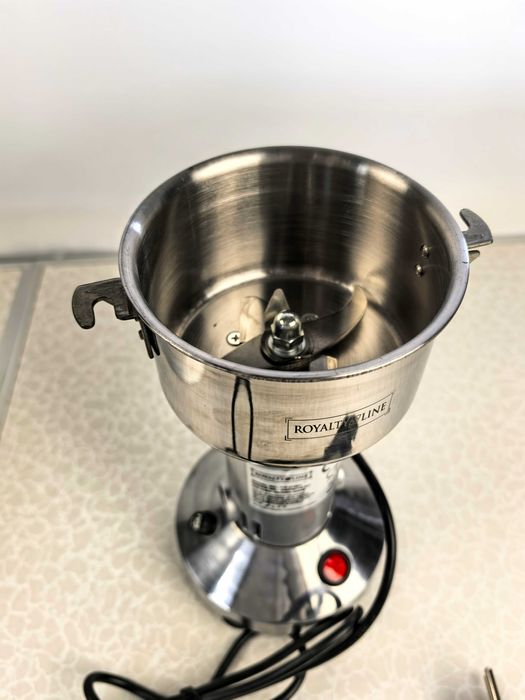 Rasnita multifunctionala inox 150g 850W 219 lei