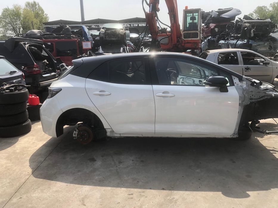 Piese Toyota Corolla Hatchback. 2019-2023