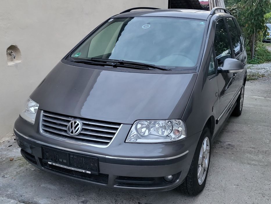 Sharan Anul 2010 1.9 tdi 116cp 7 locuri Automat Trapa Carlig