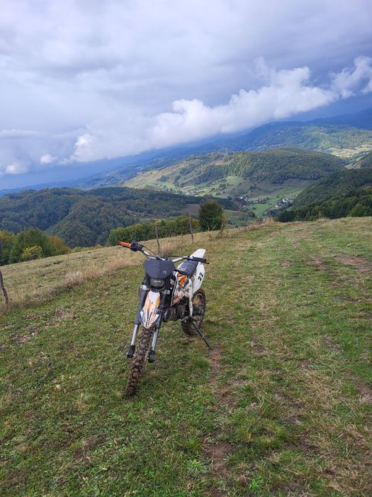 Vând piese cros kxd 125