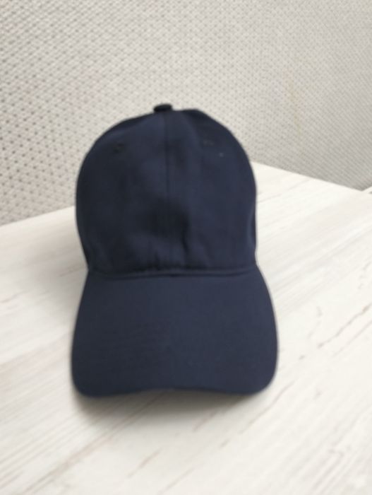 Синяя кепка для лета