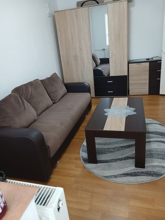 Închiriez apartament o camera