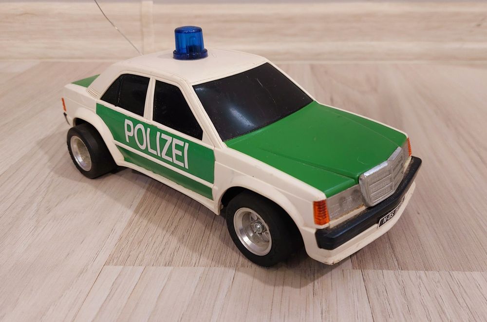 Радио управляема количка Taiyo Mercedes-Benz 190 /W201/