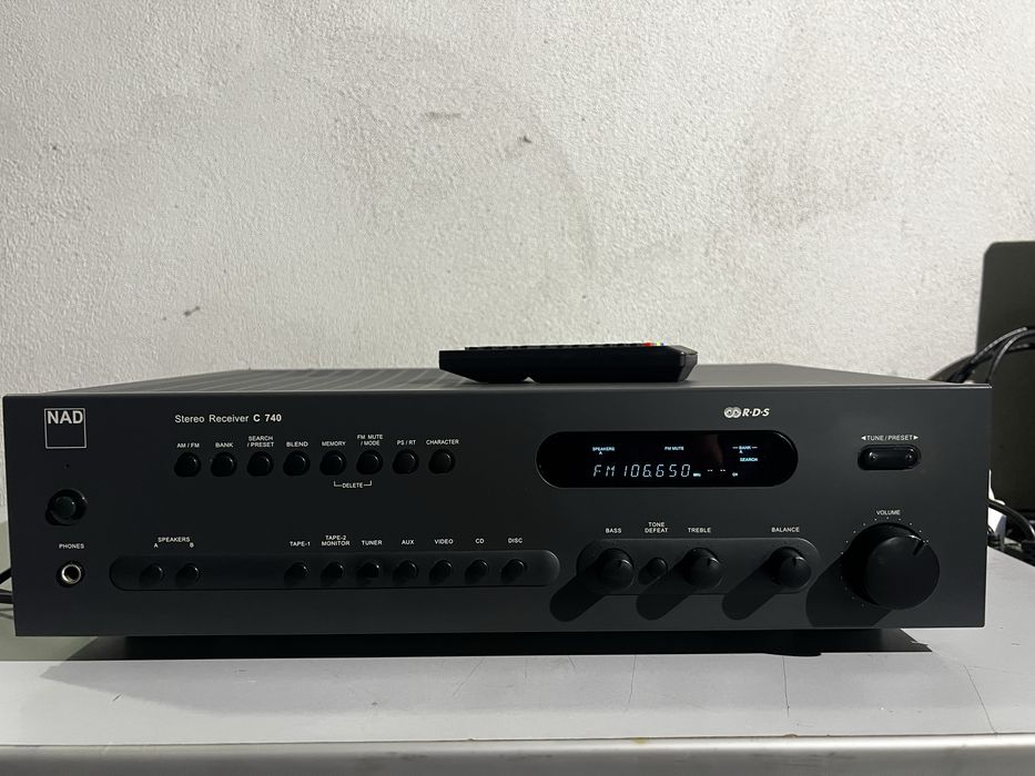 Стерео ресийвър NAD C 740