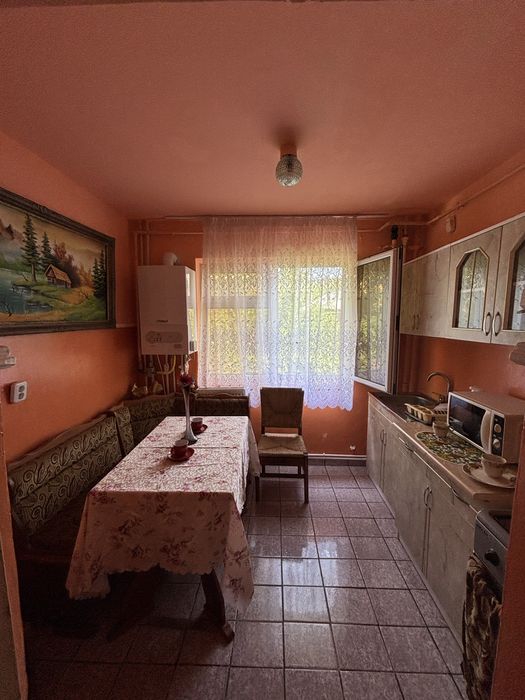 Vând apartament cu 2 camere