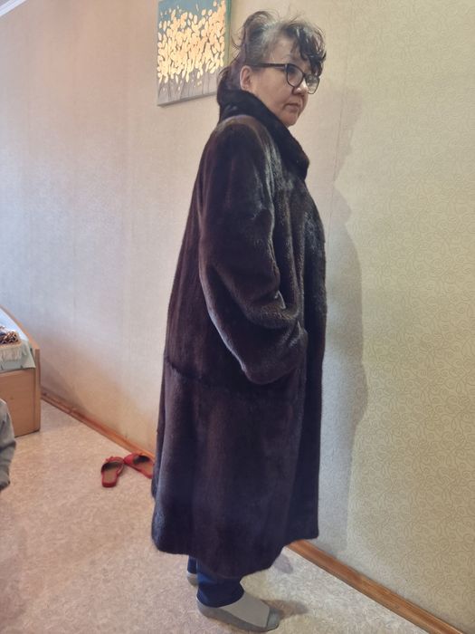 Продаю норковую шубу