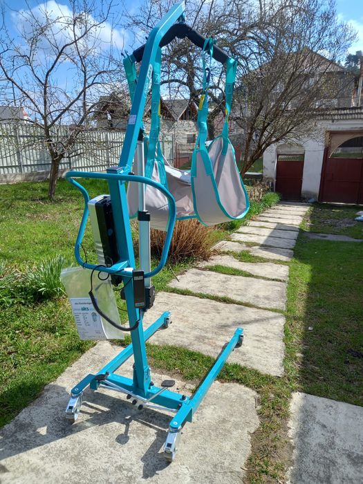 Închiriere elevator macara persoane