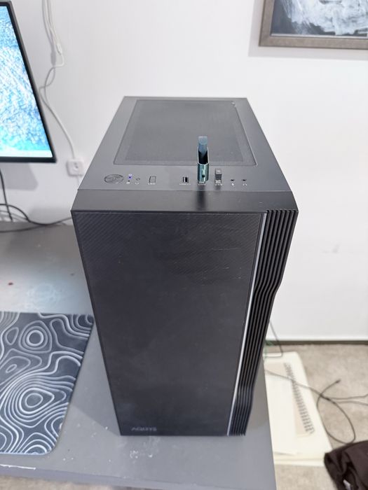 PC Gaming / Office – Ryzen 3 3100, RTX 3050, 16GB RAM DDR4, Sursă 550W