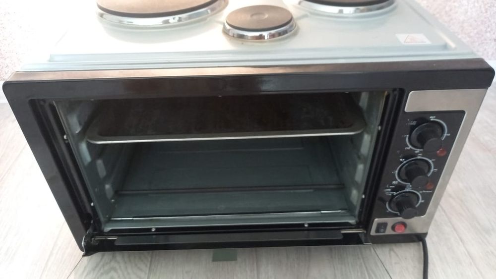 Духовый пеш с плиткый