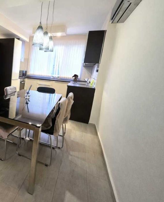 Дава се под наем Тристаен апартамент в Асеновград - 120 кв.м за 448.8 € - Снимка #3