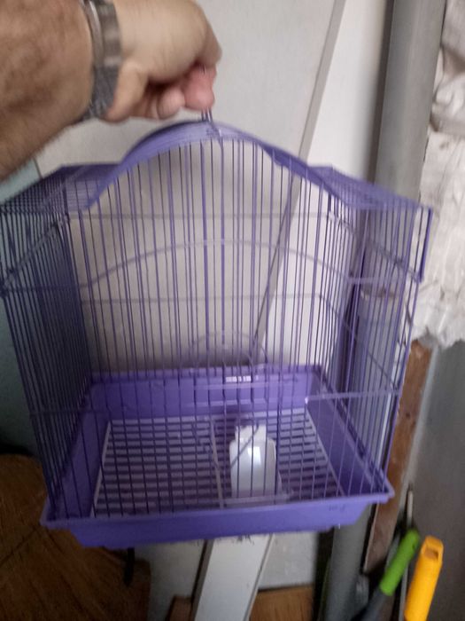 Продавам клетка за птици