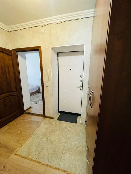 Продаётся трех комнатная квартира