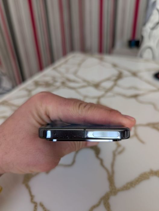 Google pixel 9 pro XL 256gb БАРТЕР