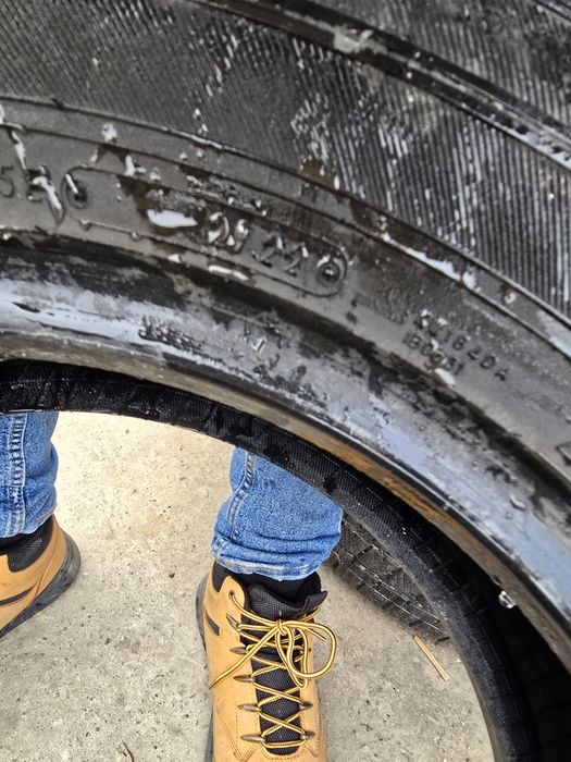 Anvelope de iarna 205-75r16c Falken