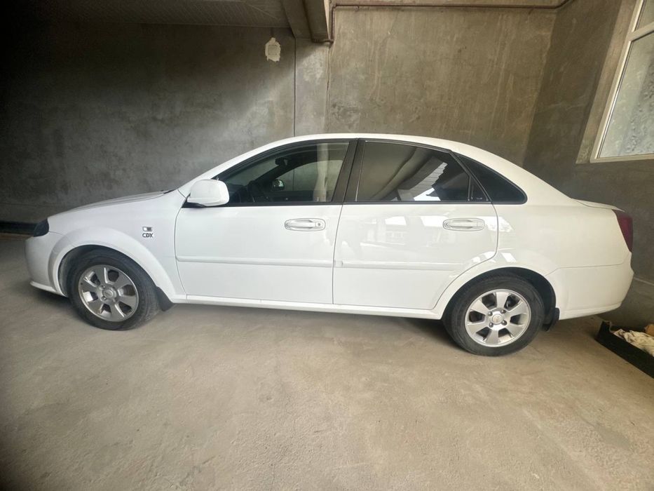 Chevrolet Gentra 2022 3 поз
