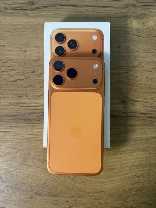 Продам айфон 17 про макс iphone