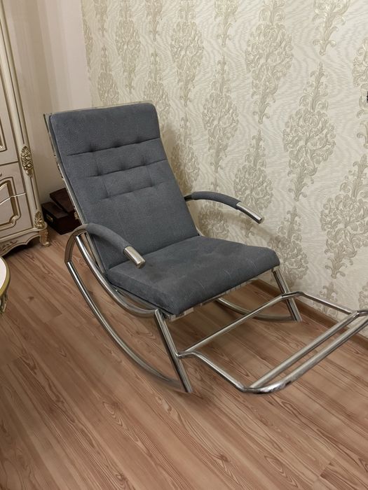 Кресло качалка в отличном состоянии