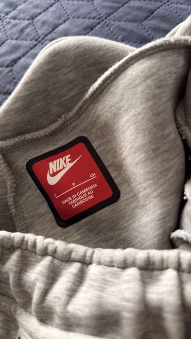 Nike tech fleece долнище Размер S