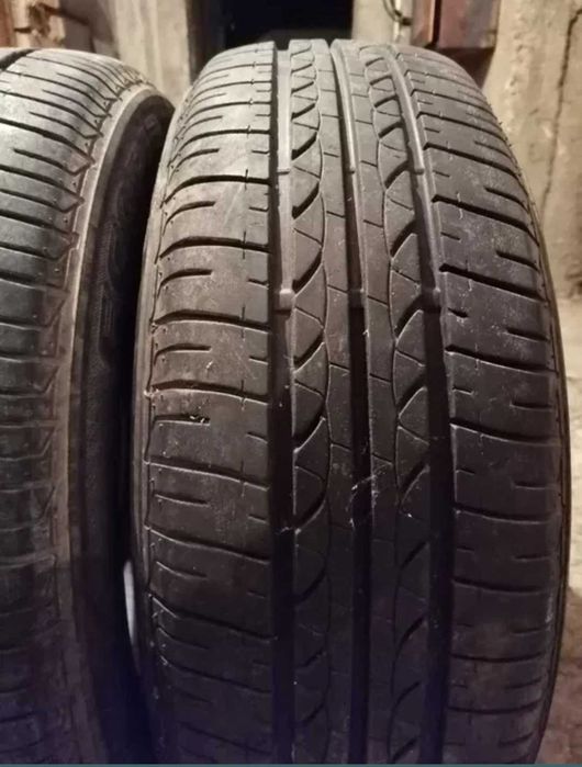 Продавам 2 броя летни гуми 185.65.15 на 1 сезон дот 2020 Brijiston