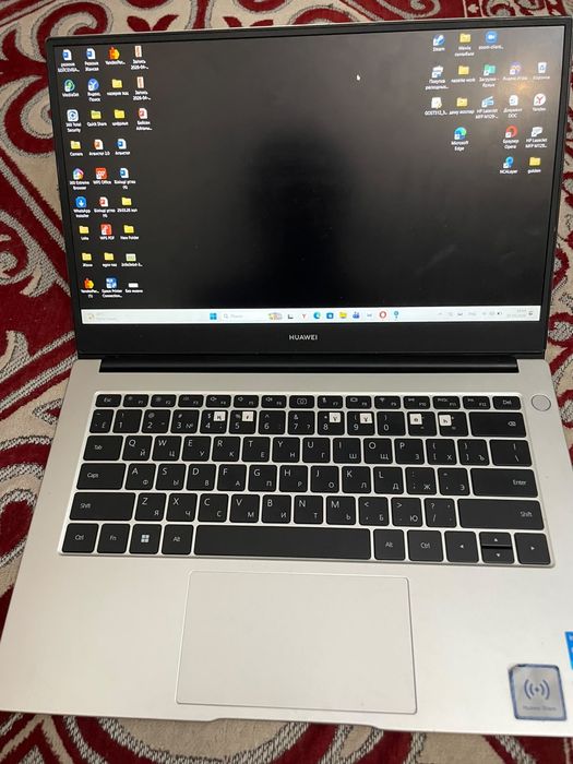 Huawei mate book d14