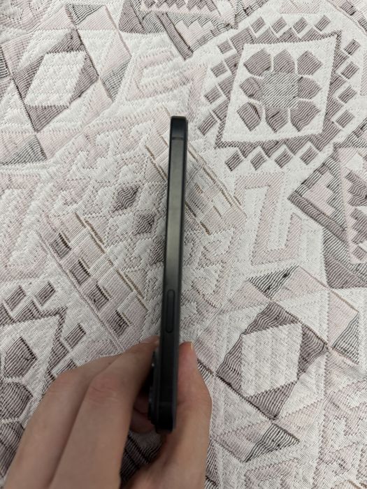Iphone 15 128Gb в отличном состоянии