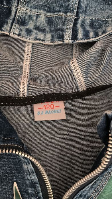 Продам детский джинсовый костюм