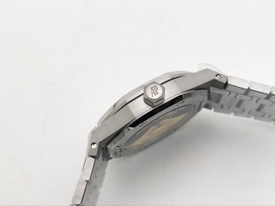 Audemars Piguet Royal Oak 15450 37mm Blue Dial - стоманена гривна - QC снимки