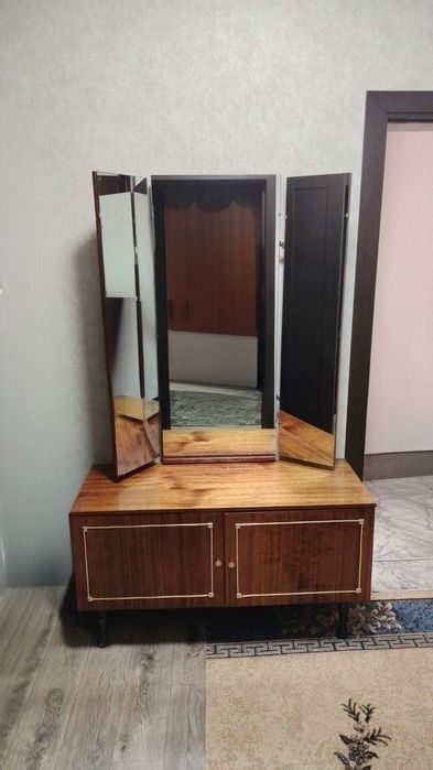 Отдам даром кому надо