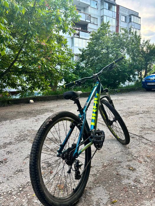 Продавам DRAG С1 .Колелосто е закупено от магазин чисто ново.