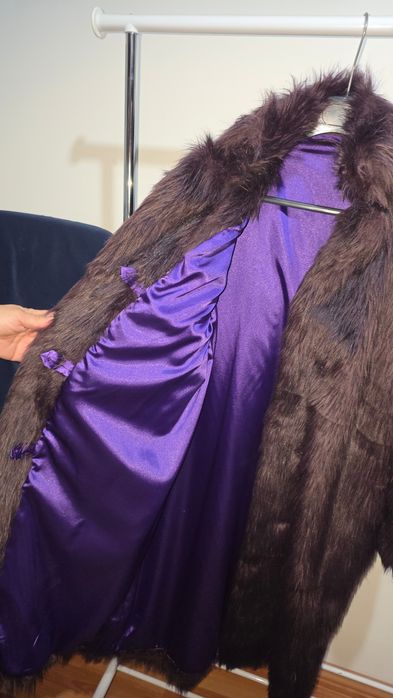 Palton blană artificială mov închis, lung, căptușeală saten mov, L-XL, realizat la comandă