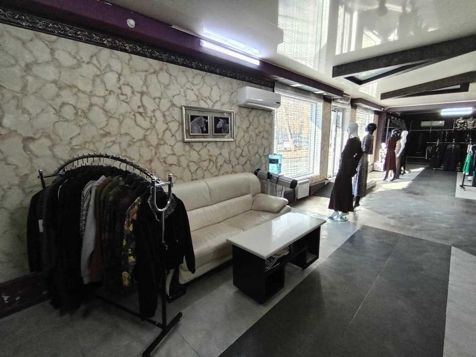 Продается коммерческое помещение в центре