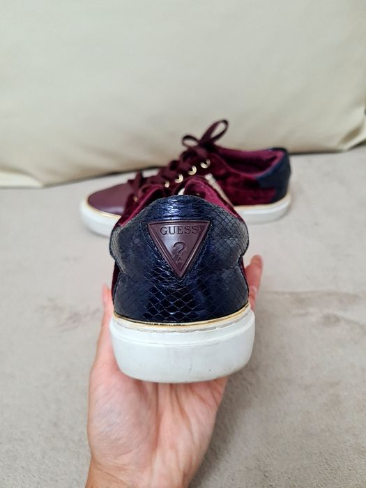 Tenisi guess originali