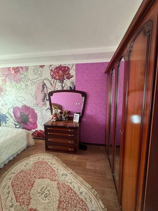 Продам спальный гарнитур